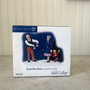 Dept 56 Snow Village Brand New Shoes Set Of 2 Accessory 55224 Family Christmas
